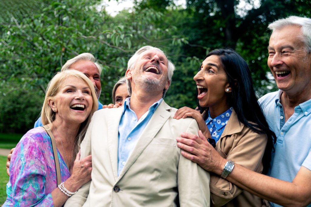 100+ Wedding Photography ideas to capture every moment 35 Candid Guest Reactions
