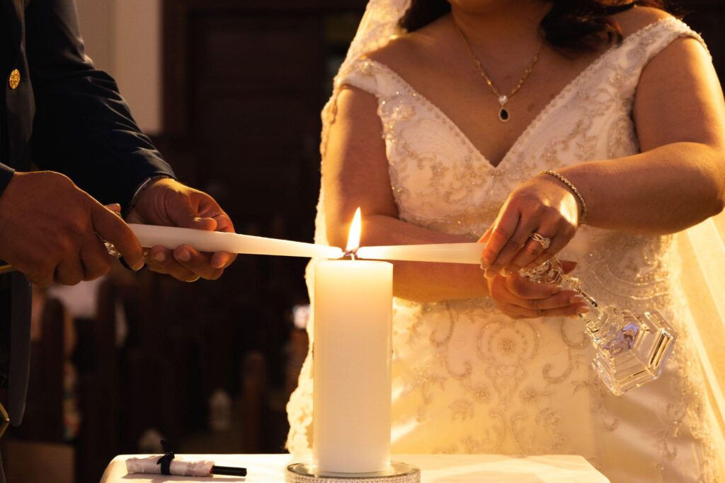 100+ Wedding Photography ideas to capture every moment 40 Couple’s symbolic candle ceremony