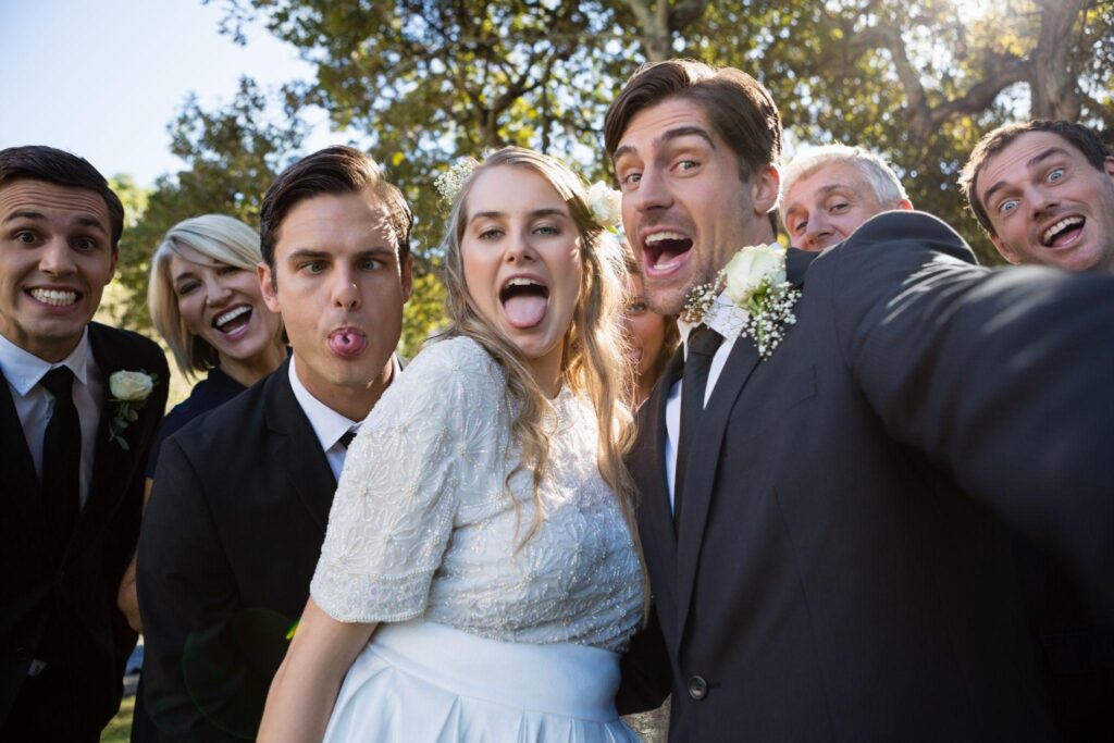 100+ Wedding Photography ideas to capture every moment 89 Guests reactions shot