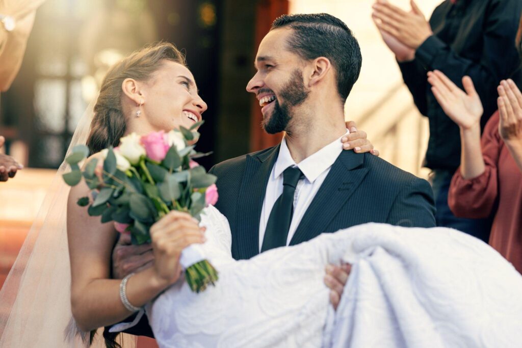 100+ Wedding Photography ideas to capture every moment 37 Just married moment