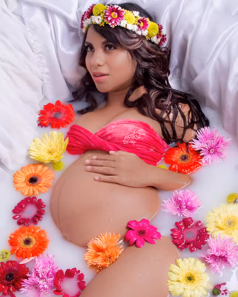 Milk Bath Pregnancy Photoshoot 