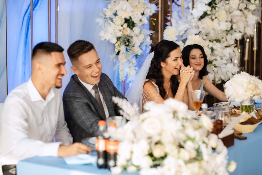 100+ Wedding Photography ideas to capture every moment 87 Cheerful moments at dinner tables