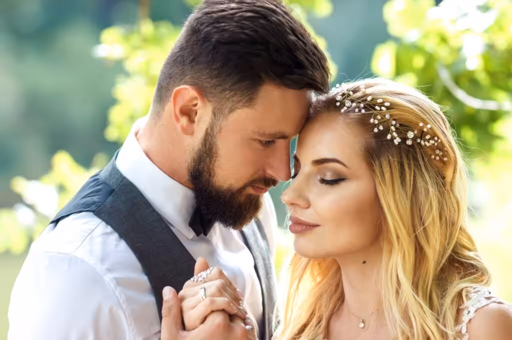 100+ Wedding Photography ideas to capture every moment 20 Couple Gentle forehead touch
