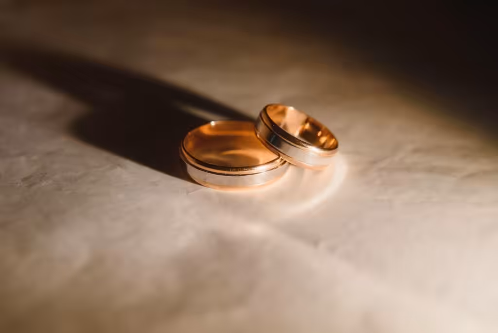 100+ Wedding Photography ideas to capture every moment 47 Couple rings shot in golden hour