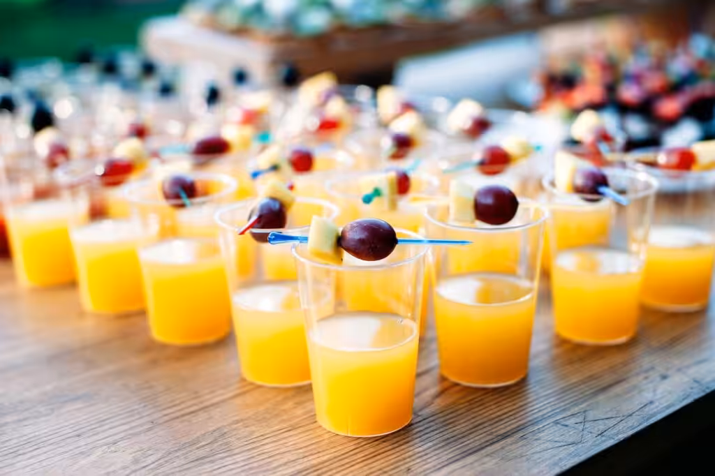 100+ Wedding Photography ideas to capture every moment 89 Signature drinks setup