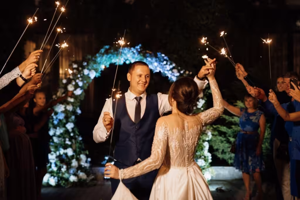 100+ Wedding Photography ideas to capture every moment 93 Wedding night sparkler celebration