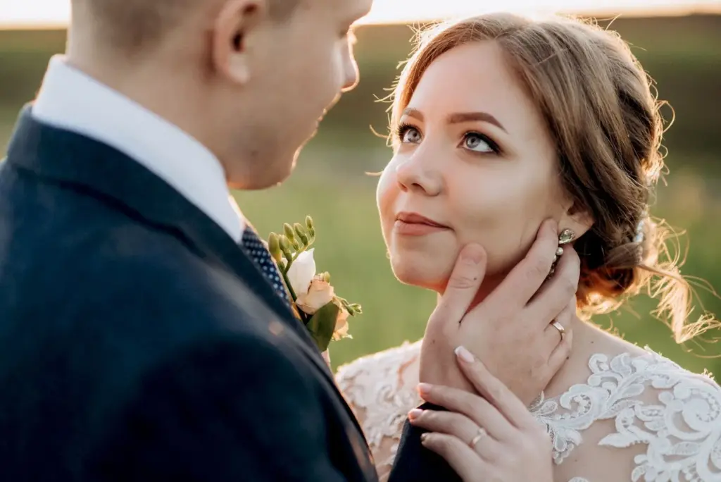 100+ Portrait Photography Ideas for Every Occasion and Style 8 Close-ups highlighting facial expressions