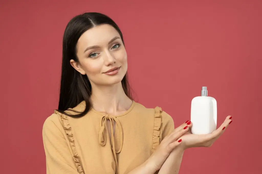 100+ Portrait Photography Ideas for Every Occasion and Style 26 Confident look while holding a brand product