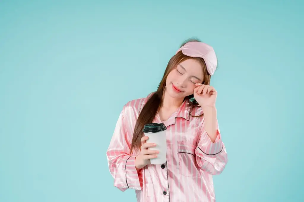 100+ Portrait Photography Ideas for Every Occasion and Style 91 Dressed-down morning theme