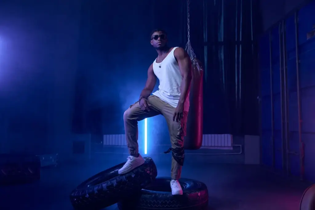 100+ Portrait Photography Ideas for Every Occasion and Style 94 Fashion shoot in a misty tank