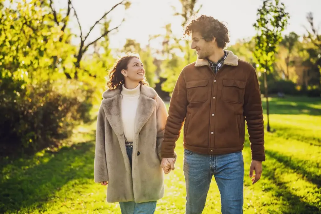 100+ Portrait Photography Ideas for Every Occasion and Style 95 Holding hands while walking on a trail
