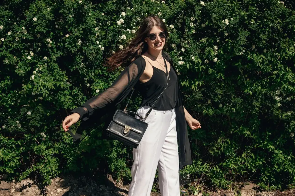 100+ Portrait Photography Ideas for Every Occasion and Style 79 Monochrome outfit with a similar background