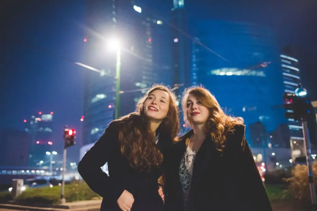 100+ Portrait Photography Ideas for Every Occasion and Style 113 Night street lamp shots