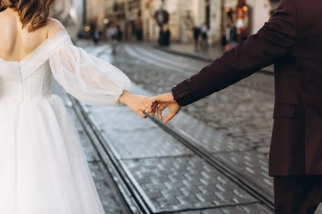 Holding hands in the subway