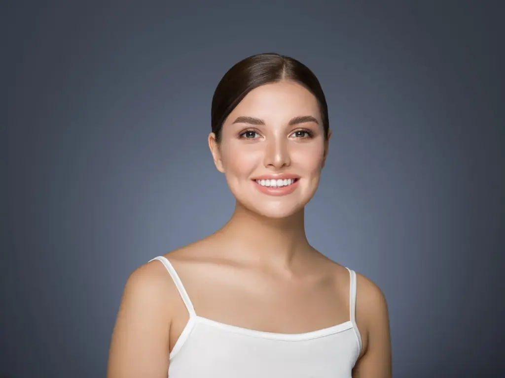 Keep your shoulders straight and smile confidently