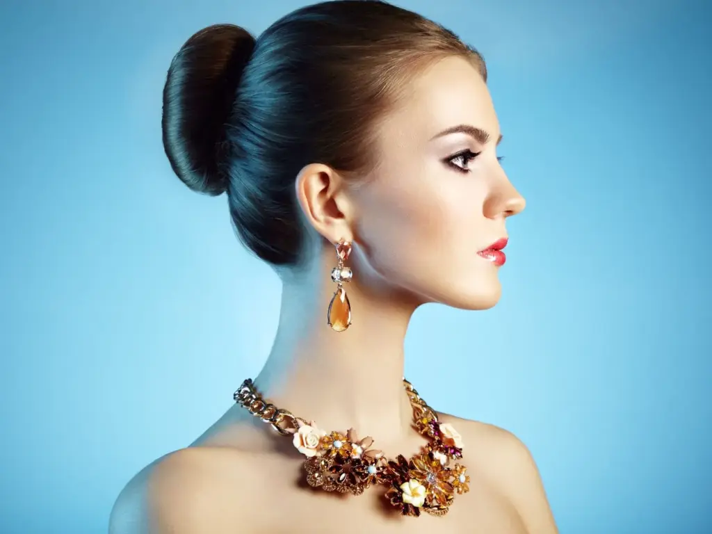 Profile showing detailed collar or jewelry