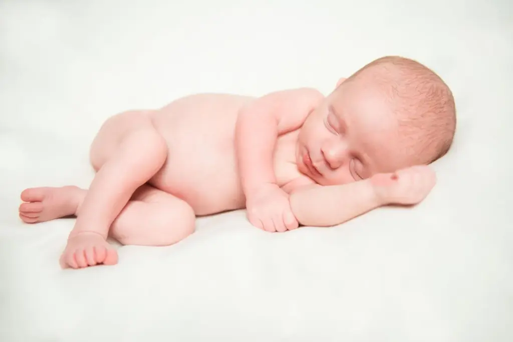 Side-lying pose like a fetus