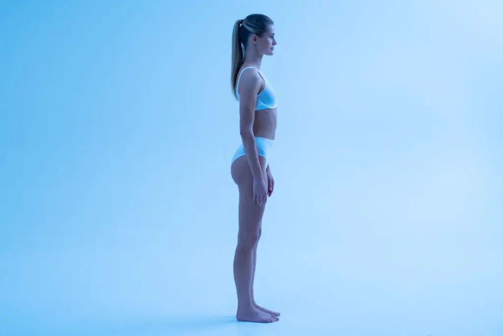 Straight posture while looking forward